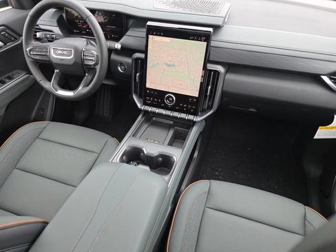 New 2026 GMC Acadia AT4 w/ Luxury Package AWD/4WD image 23