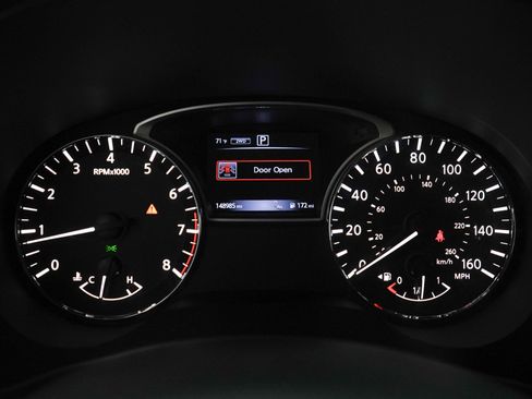 Used 2017 Nissan Pathfinder SL w/ SL Premium Package AWD/4WD image 32