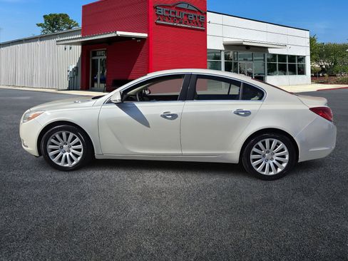 Used 2013 Buick Regal Premium image 2