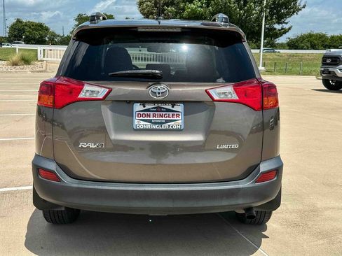 Used 2014 Toyota RAV4 Limited w/ Technology Package FWD image 4