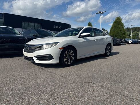 Used 2016 Honda Civic EX image 2