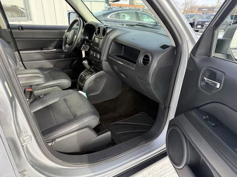Used 2015 Jeep Patriot High Altitude image 11