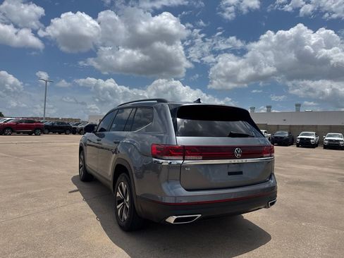 Used 2024 Volkswagen Atlas SE FWD image 17