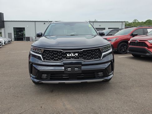 Certified 2023 Kia Sorento EX AWD/4WD image 3