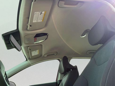 Used 2025 Kia K4 FWD image 16