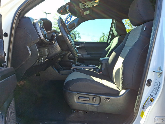Used 2023 Toyota Tacoma TRD Off-Road AWD/4WD image 15