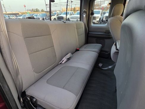 Used 2004 Ford F250 Lariat image 11