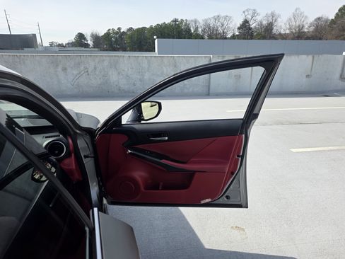 Used 2022 Lexus IS 350 F Sport image 23