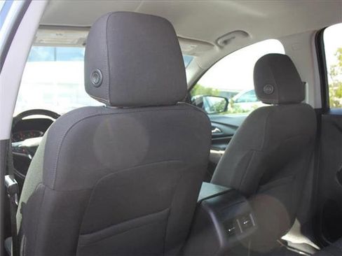 Used 2021 Chevrolet Equinox LT image 27