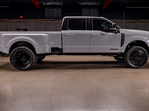 Used 2025 Ford F350 XL image 11