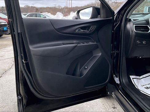 Used 2022 Chevrolet Equinox LT image 9