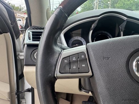 Used 2011 Cadillac SRX Luxury FWD image 23