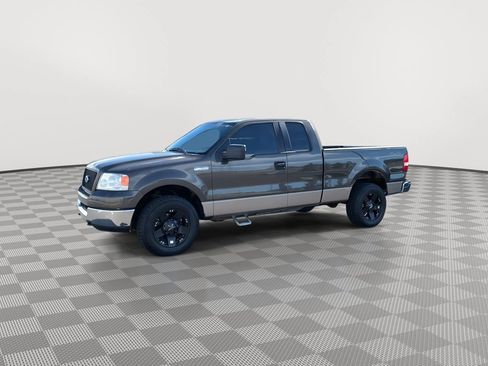 Used 2005 Ford F150 XLT AWD/4WD image 3