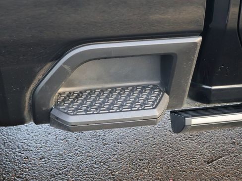 Used 2021 GMC Sierra 2500 Denali w/ Denali Black Diamond Edition image 39