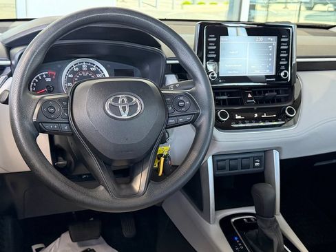 Used 2022 Toyota Corolla Cross L FWD image 29
