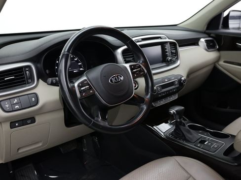 Used 2019 Kia Sorento EX FWD image 11