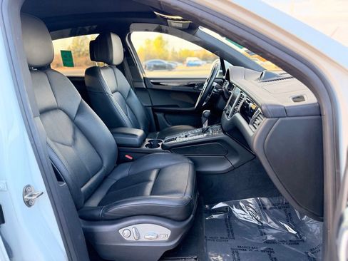 Used 2017 Porsche Macan S image 11