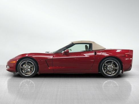 Used 2010 Chevrolet Corvette Convertible w/ Preferred Equipment Group RWD image 2