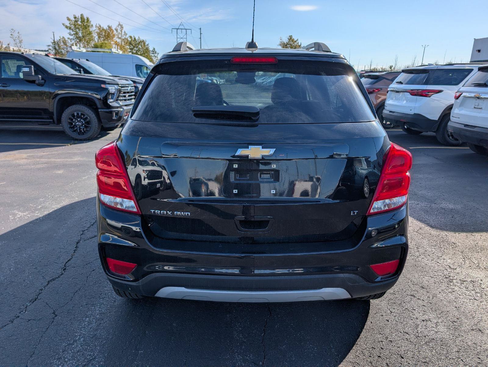 Used 2019 Chevrolet Trax LT w/ LT Convenience Package AWD/4WD image 8
