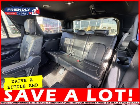Used 2022 Ford Expedition Platinum image 18