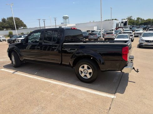 Used 2008 Nissan Frontier SE w/ SE Value Truck Pkg RWD image 2