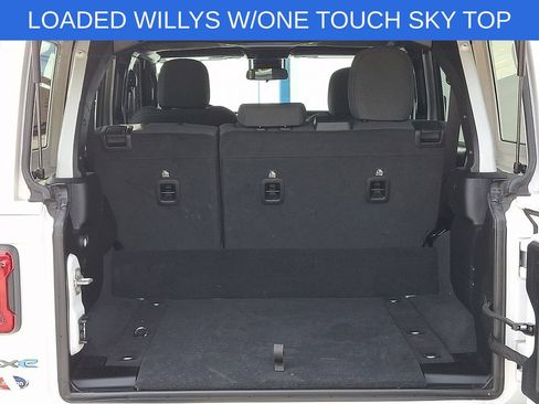 Used 2024 Jeep Wrangler Unlimited AWD/4WD image 28