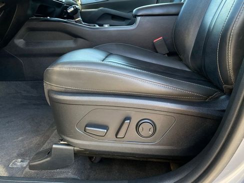 Certified 2024 Kia Sorento S w/ Panoramic Sunroof Package FWD image 13