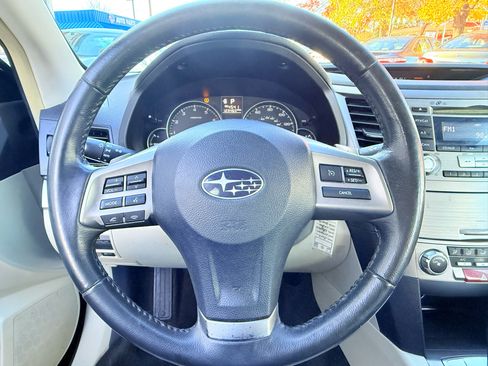 Used 2013 Subaru Legacy 2.5i Premium image 25