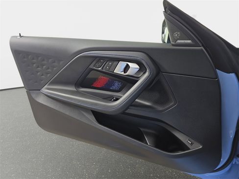 Used 2025 BMW M2 w/ Lighting Package image 28