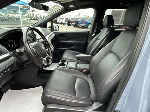 Used 2025 Honda Odyssey Sport-L image 17