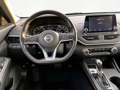 Used 2022 Nissan Altima 2.5 SR image 8