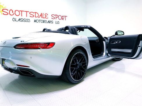 Used 2019 Mercedes-Benz AMG GT image 13