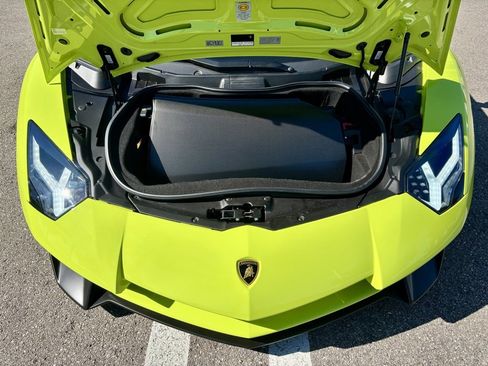Used 2016 Lamborghini Aventador LP 750-4 Superveloce image 28