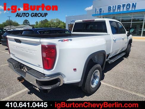 Used 2024 Chevrolet Silverado 3500 LT AWD/4WD image 4