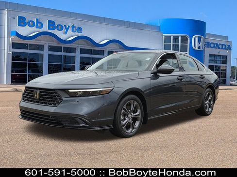 Used 2025 Honda Accord EX-L image 1