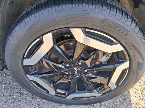 Used 2024 Kia Telluride S w/ S Sunroof Package image 17