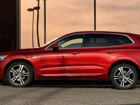 Used 2019 Volvo XC60 T5 Momentum w/ Advanced Package image 6