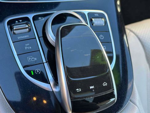 Used 2017 Mercedes-Benz E 300 4MATIC image 30