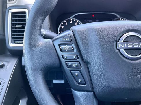 Used 2024 Nissan Frontier SV w/ Technology Package RWD image 23