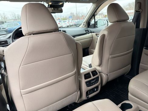 Used 2016 Honda Pilot Elite image 19