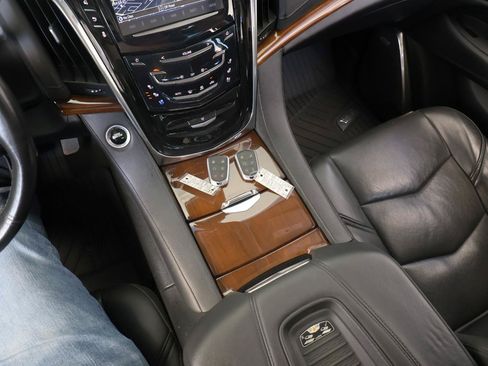 Used 2017 Cadillac Escalade Premium Luxury AWD/4WD image 59