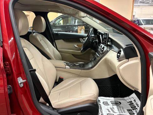 Used 2018 Mercedes-Benz C 300 4MATIC Sedan image 19