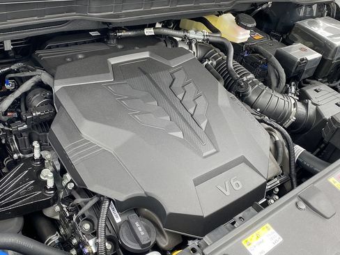 New 2026 Kia Carnival EX FWD image 31