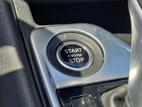 Used 2025 Nissan Sentra SV FWD image 25