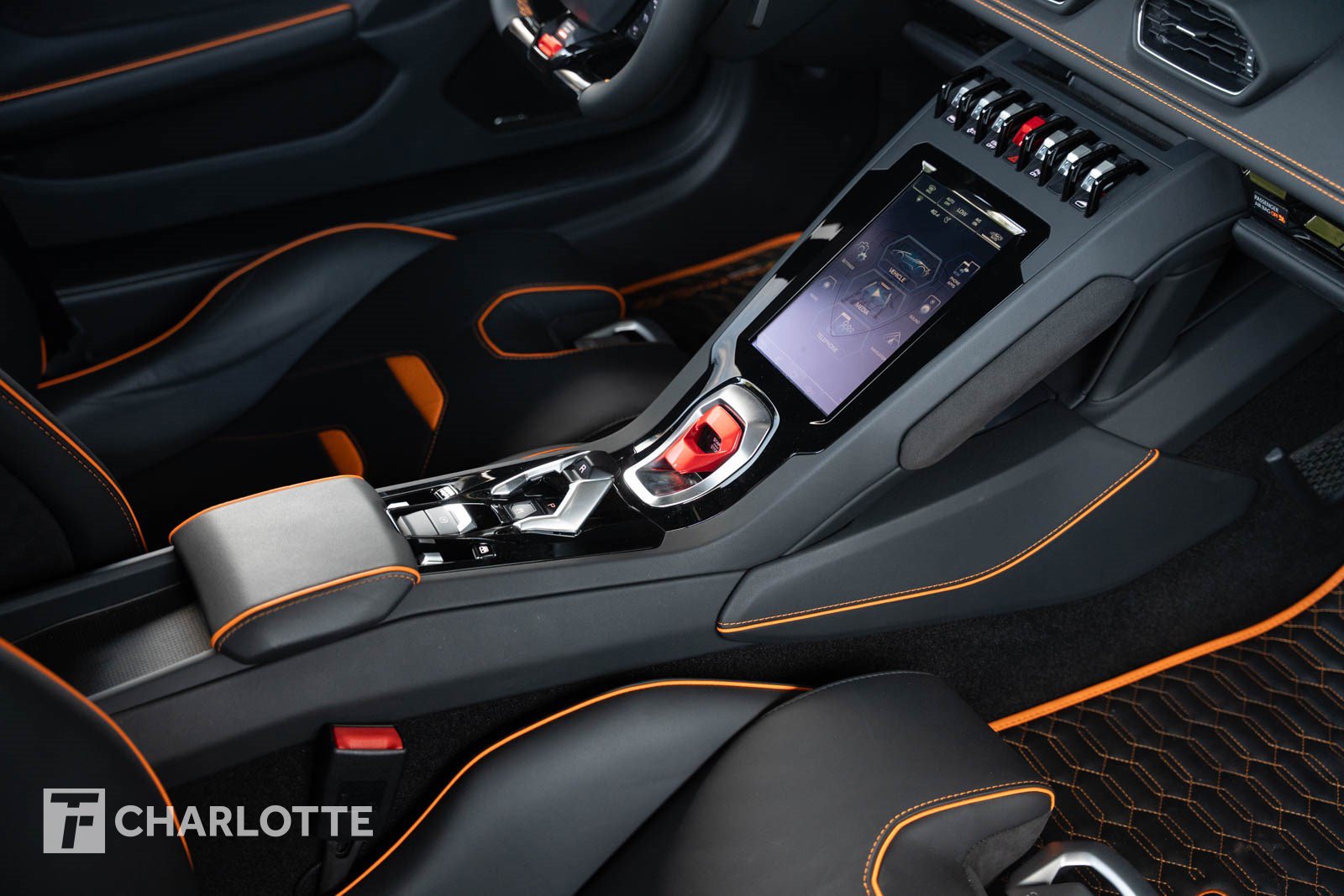 Used 2024 Lamborghini Huracan EVO AWD/4WD image 36