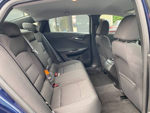 Used 2018 Chevrolet Malibu LS FWD image 25
