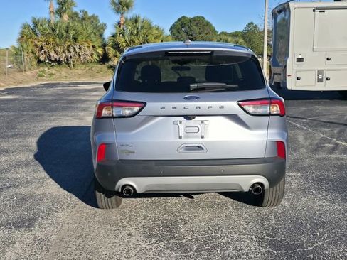 Used 2022 Ford Escape SEL image 6