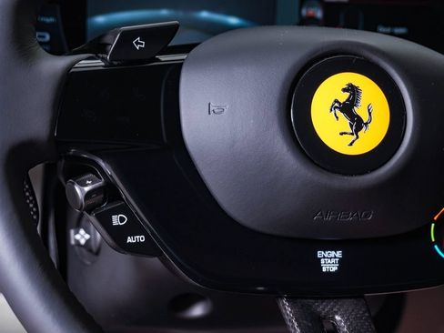 Used 2022 Ferrari Roma RWD image 25