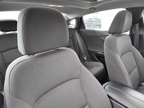 Used 2019 Chevrolet Malibu LT FWD image 40
