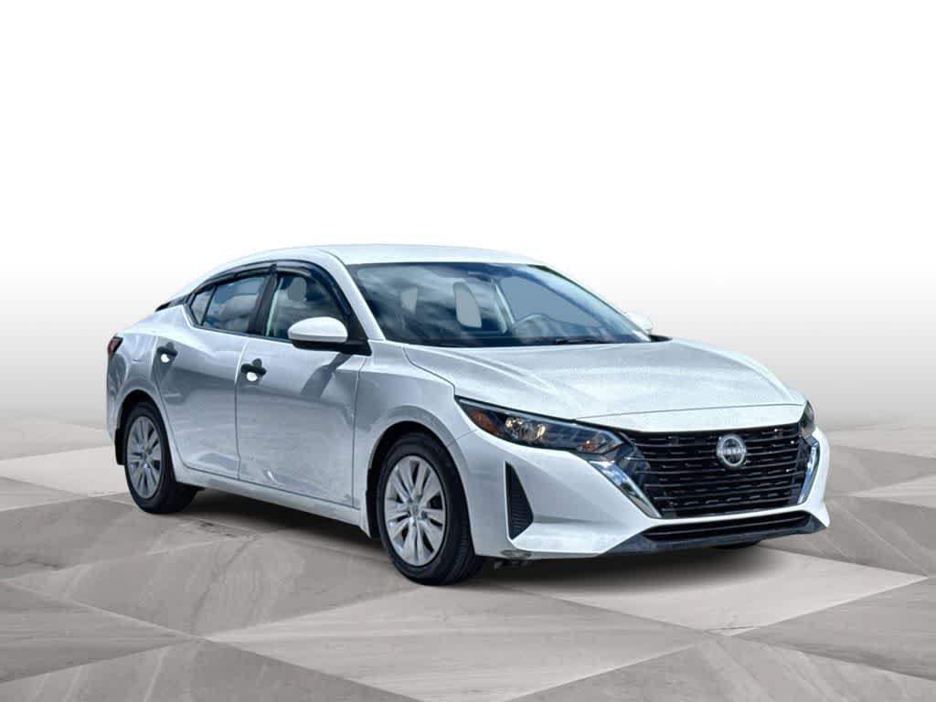 Used 2025 Nissan Sentra S FWD image 2